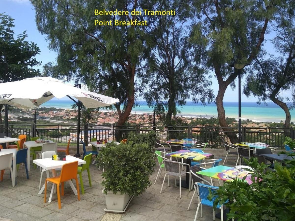 Case Vacanze Le Rose Campofelice Di Roccella Exterior foto