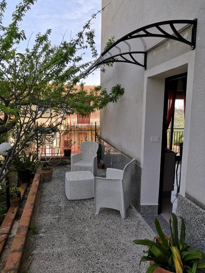 Case Vacanze Le Rose Campofelice Di Roccella Exterior foto